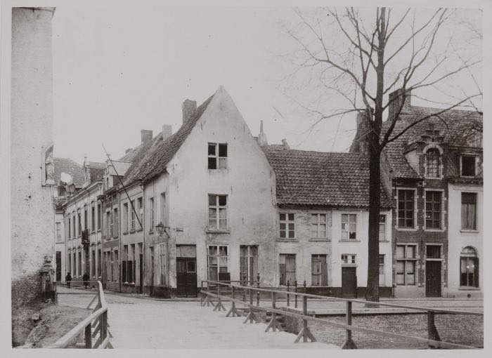 Foto uit de oude doos, zicht op de feestzalen en hotel